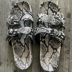Vince Camuto ladies sandals size 7.5